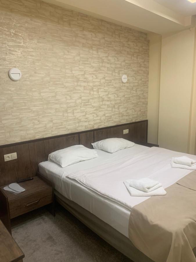 Hobby Hotel Yerevan Exterior foto