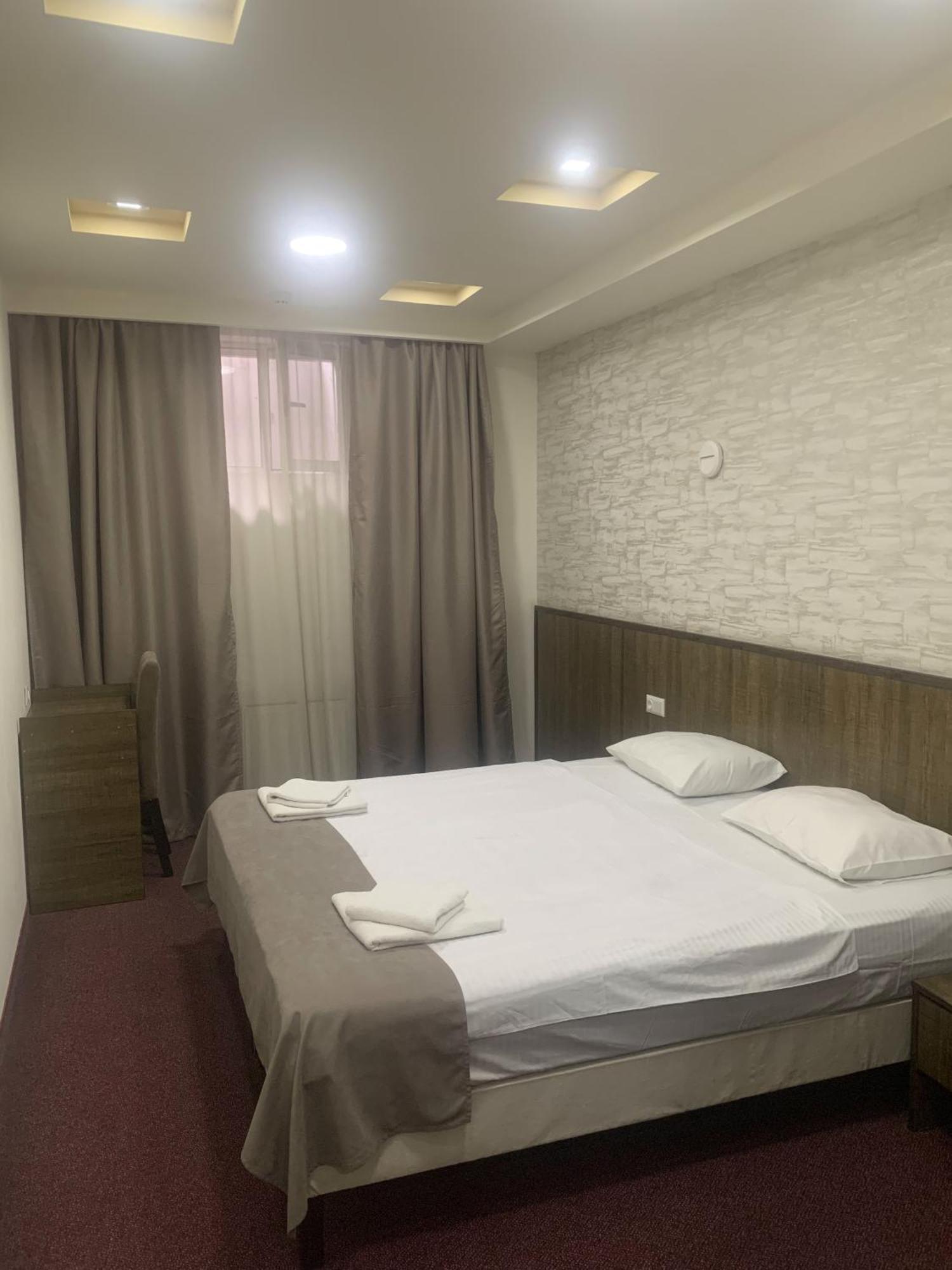 Hobby Hotel Yerevan Exterior foto