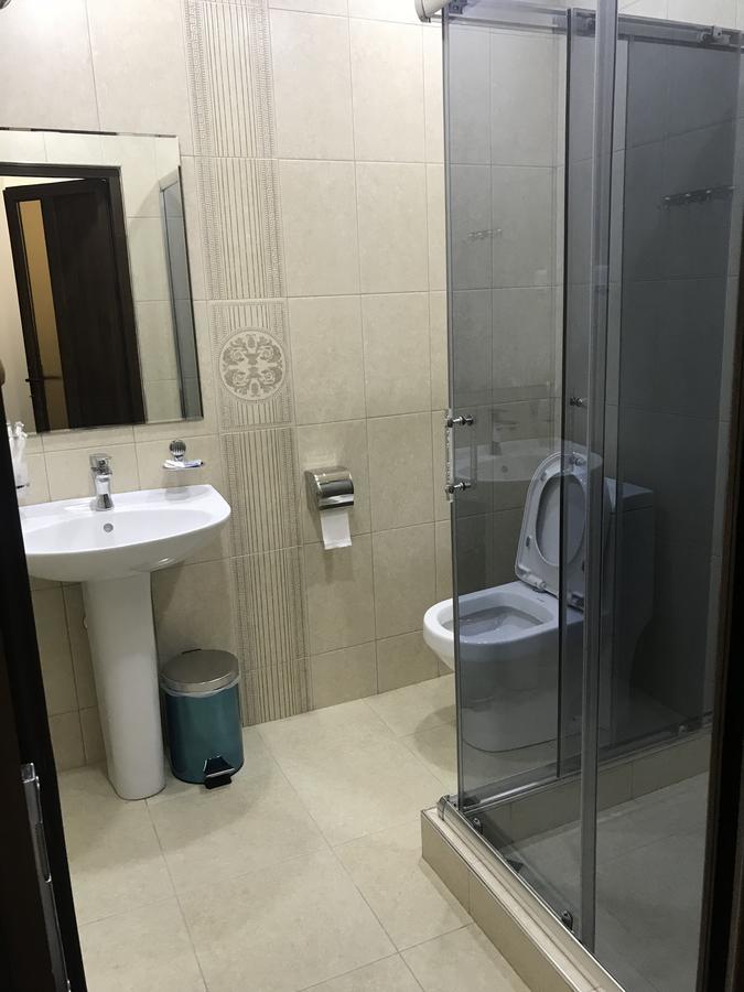 Hobby Hotel Yerevan Exterior foto