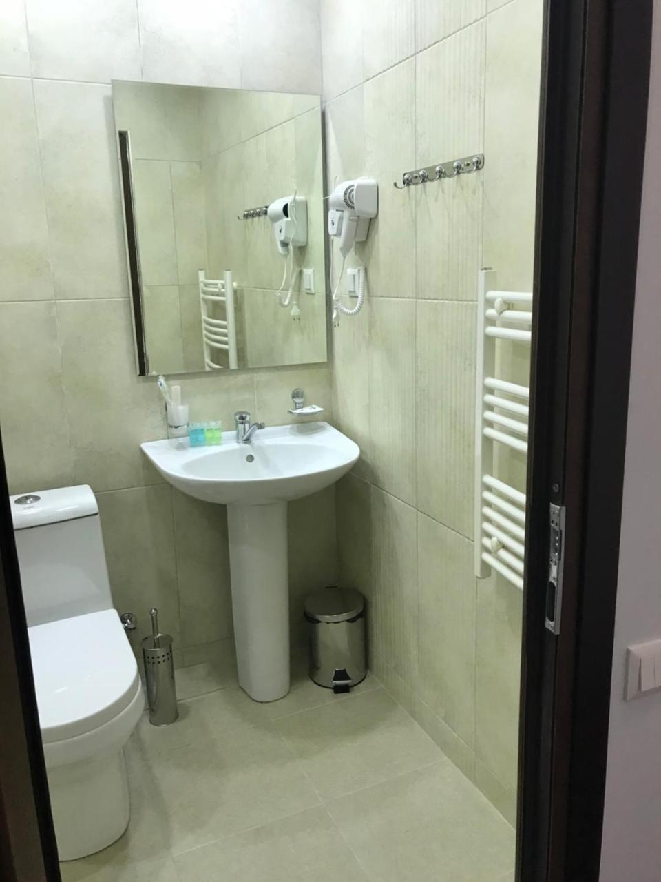 Hobby Hotel Yerevan Exterior foto