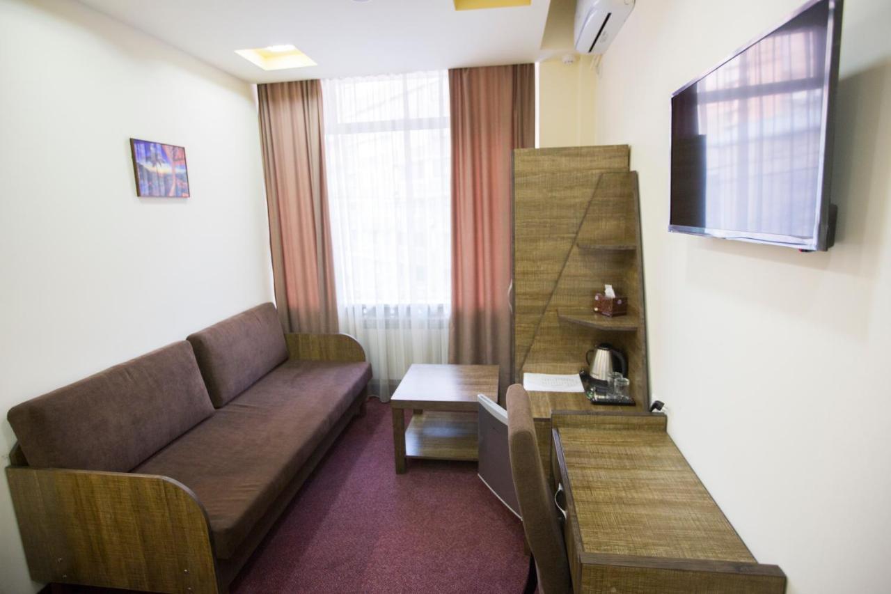 Hobby Hotel Yerevan Exterior foto