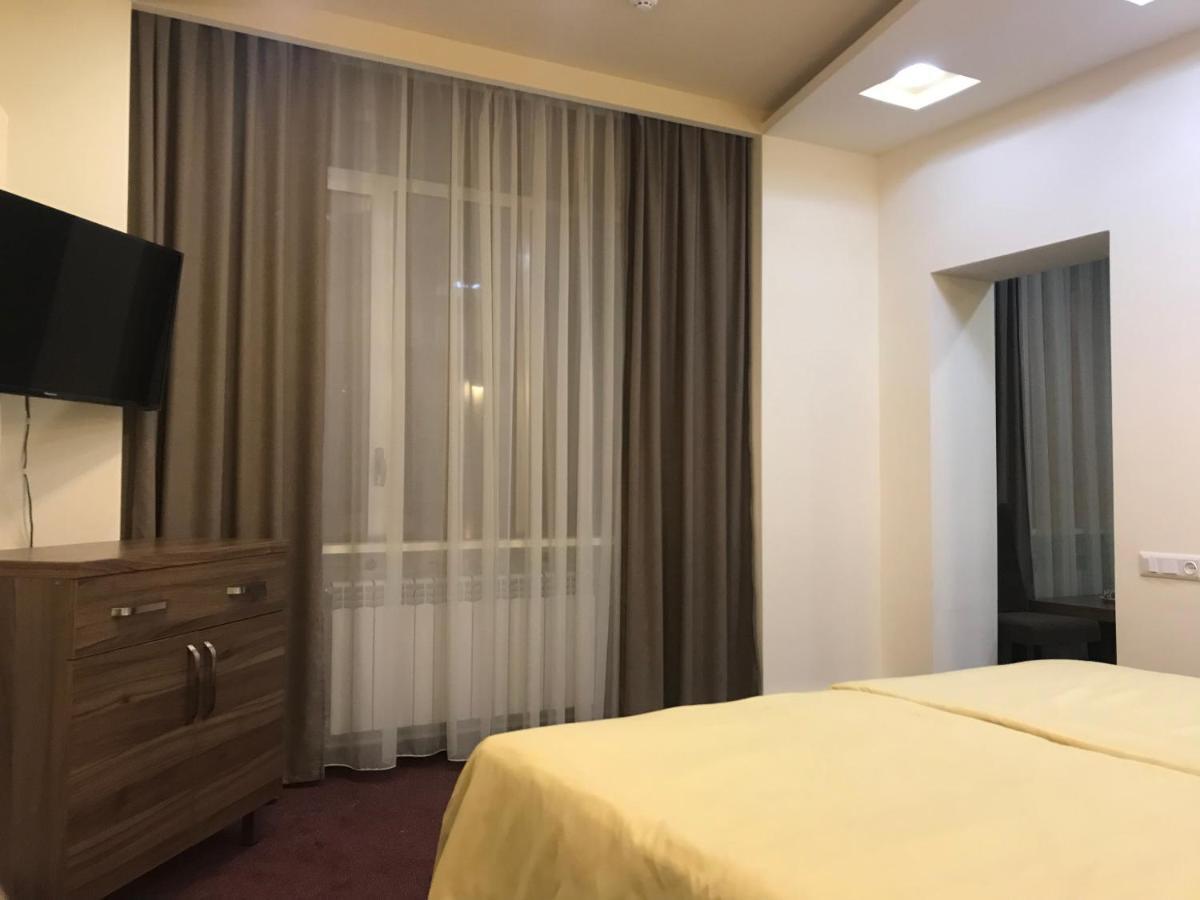 Hobby Hotel Yerevan Exterior foto